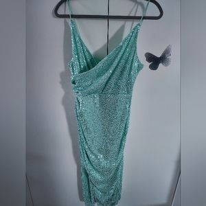💎 Womens shimmery turquoise v-neck dress size L